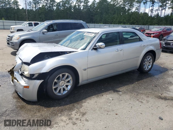 2005 Chrysler 300 with VIN 2C3AA63H95H591782, listed as a Copart auction lot 68888294 with 192,568 mi miles and Salvage Title. Bid and sale history available at carsss.com. Image 1.