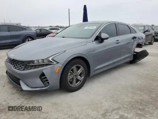 2022 Kia K5 LXS with VIN 5XXG14J22NG139524, listed as a Copart auction lot 43567945 with 64,669 mi miles and Salvage Title. Bid and sale history available at carsss.com. Image 1.