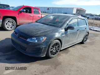 2015 Volkswagen Golf GTI SE with VIN 3VW5T7AU8FM022628, listed as a IAAI auction lot 41657843 with 186,457 mi miles. Bid and sale history available at carsss.com. Image 17.