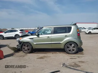 2011 Kia Soul + with VIN KNDJT2A28B7203204, listed as a IAAI auction lot 42028948 with 207,372 mi miles. Bid and sale history available at carsss.com. Image 14.