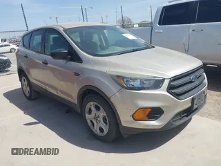 2018 Ford Escape S с VIN 1FMCU0F75JUB72536, выставлен на аукционе IAAI как лот 41728292 с пробегом 115 971 миль миль и . История ставок и продаж доступна на DreamBid. Изображение 1.