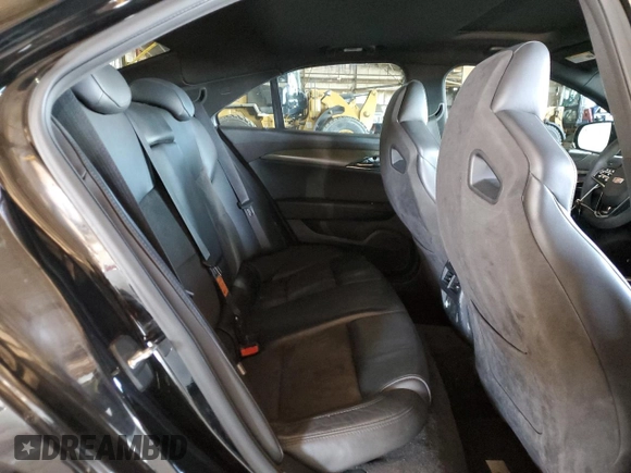 2016 Cadillac ATS-V z VIN 1G6AN5SY8G0121491, wystawiony jako Copart lot #77008754 z przebiegiem 70 652 mil mil oraz Tytuł czysty. Historia ofert i sprzedaży dostępna na DreamBid. Obrazek 10.