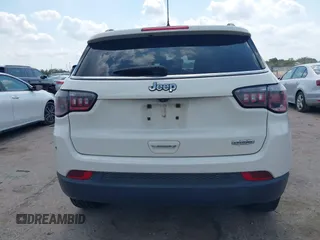 2018 Jeep Compass Altitude with VIN 3C4NJCBB1JT151808, listed as a IAAI auction lot 42402585 with 145,422 mi miles and . Bid and sale history available at DreamBid. Image 15.