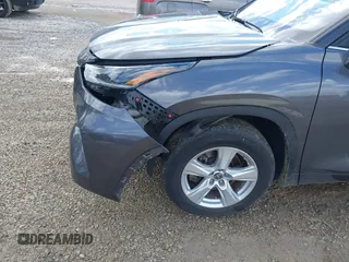 2021 Toyota Highlander L z VIN 5TDCZRAH6MS538197, wystawiony jako IAAI lot #42322488 z przebiegiem 129 014 mil mil oraz . Historia ofert i sprzedaży dostępna na DreamBid. Obrazek 18.
