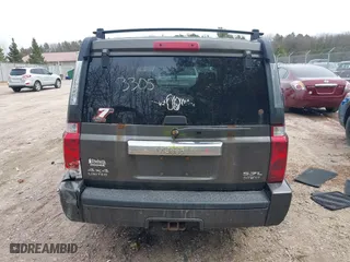 2006 Jeep Commander Limited with VIN 1J8HG58266C338505, listed as a IAAI auction lot 41913305 with 189,359 mi miles. Bid and sale history available at carsss.com. Image 16.
