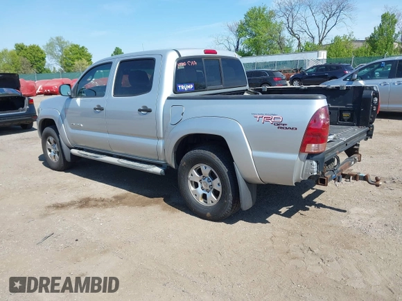2006 Toyota Tacoma z VIN 5TELU42N66Z147725, wystawiony jako IAAI lot #42097752 z przebiegiem 206 452 mil mil oraz . Historia ofert i sprzedaży dostępna na DreamBid. Obrazek 3.