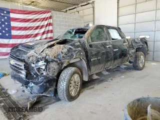 2022 Chevrolet Silverado 3500HD High Country with VIN 1GC4YVEY9NF165555, listed as a Copart auction lot 57947164 with 46,706 mi miles and Salvage Title. Bid and sale history available at carsss.com. Image 1.