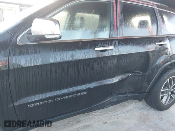 2020 Jeep Grand Cherokee Limited with VIN 1C4RJEBG7LC279588, listed as a IAAI auction lot 40684288 with 55,370 mi miles and . Bid and sale history available at DreamBid. Image 6.