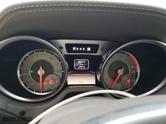 2013 Mercedes-Benz SL-Class SL 550 with VIN WDDJK7DA3DF011013, listed as a Copart auction lot 82830464 with 29,913 mi miles and Salvage Title. Bid and sale history available at carsss.com. Image 9.