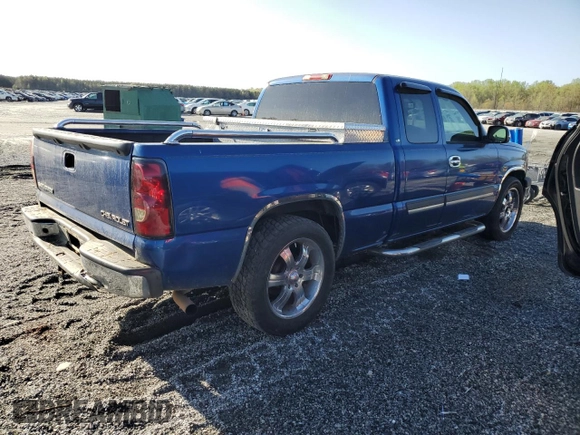 2004 Chevrolet Silverado 1500 LS with VIN 1GCEC19V24Z343122, listed as a Copart auction lot 50410745 with 349,376 mi miles and Salvage Title. Bid and sale history available at DreamBid. Image 3.