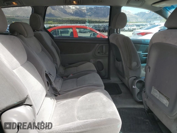 2008 Toyota Sienna CE with VIN 5TDZK23C08S127178, listed as a Copart auction lot 54060145 with 317,196 mi miles and Clean Title. Bid and sale history available at DreamBid. Image 11.