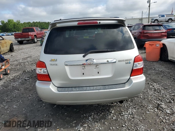 2006 Toyota Highlander z VIN JTEDW21A060013936, wystawiony jako Copart lot #60547105 z przebiegiem 234 848 mil mil oraz Czysty tytuł • Clean title. Historia ofert i sprzedaży dostępna na DreamBid. Obrazek 6.