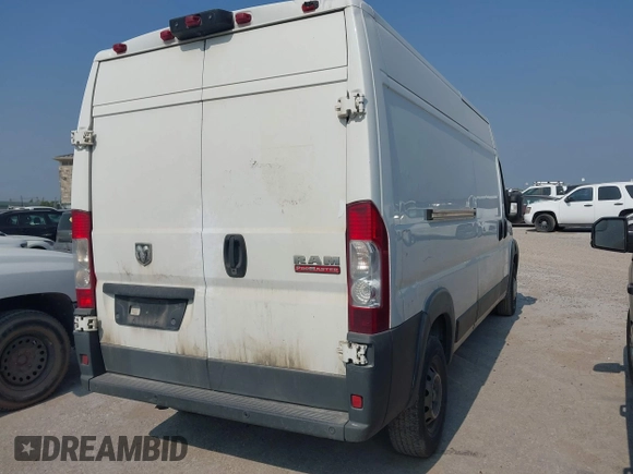 2018 Ram ProMaster Cargo z VIN 3C6TRVDG9JE122797, wystawiony jako IAAI lot #42275056 z przebiegiem 275 341 mil mil oraz . Historia ofert i sprzedaży dostępna na DreamBid. Obrazek 4.
