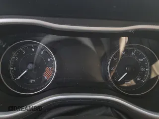 2014 Jeep Cherokee Trailhawk with VIN 1C4PJMBS5EW160669, listed as a Copart auction lot 82000703 with Not provided miles and Salvage title. Bid and sale history available at DreamBid. Image 9.