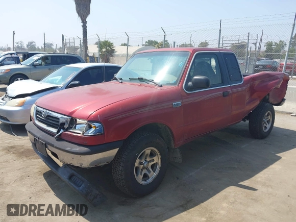 1998 Mazda B-Series Truck SE z VIN 4F4YR16X0WTM16695, wystawiony jako IAAI lot #42467653 z przebiegiem 73 495 mil mil oraz . Historia ofert i sprzedaży dostępna na DreamBid. Obrazek 2.