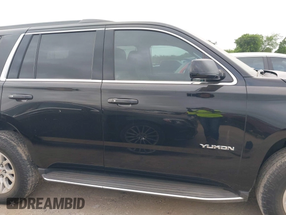 2017 GMC Yukon SLT z VIN 1GKS1BKC8HR214853, wystawiony jako IAAI lot #42145186 z przebiegiem 133 145 mil mil oraz . Historia ofert i sprzedaży dostępna na DreamBid. Obrazek 14.
