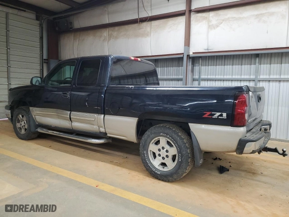 2007 Chevrolet Silverado 1500 Classic LT1 with VIN 1GCEK19Z27Z112103, listed as a Copart auction lot 82869124 with 221,425 mi miles and Salvage Title. Bid and sale history available at carsss.com. Image 2.
