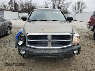2006 Dodge Durango SLT with VIN 1D4HB48NX6F193299, listed as a Copart auction lot 47797005 with 220,783 mi miles and Salvage title. Bid and sale history available at DreamBid. Image 5.
