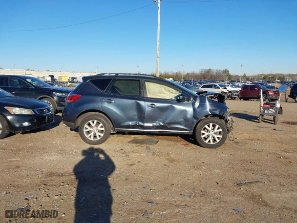 2013 Nissan Murano SL with VIN JN8AZ1MW8DW315697, listed as a IAAI auction lot 41421798 with 202,423 mi miles. Bid and sale history available at carsss.com. Image 12.