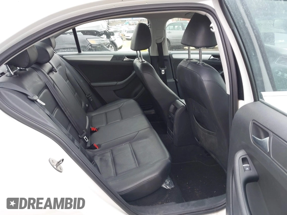 2013 Volkswagen Jetta Sedan SE with VIN 3VWDP7AJ2DM296698, listed as a IAAI auction lot 41715567 with 24,889 mi miles. Bid and sale history available at carsss.com. Image 8.