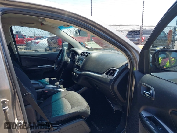 2013 Dodge Journey SXT with VIN 3C4PDCBB4DT563709, listed as a IAAI auction lot 42019033 with 201,188 mi miles. Bid and sale history available at carsss.com. Image 5.