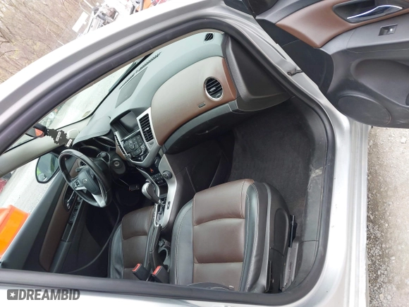 2015 Chevrolet Cruze LT with VIN 1G1PE5SB3F7262387, listed as a IAAI auction lot 41923414 with 153,198 mi miles. Bid and sale history available at carsss.com. Image 5.
