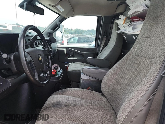 2021 Chevrolet Express Cargo with VIN 1GCWGAFP9M1151547, listed as a IAAI auction lot 42631437 with 130,120 mi miles and . Bid and sale history available at DreamBid. Image 13.