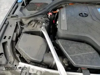 2023 BMW 5 Series 530e z VIN WBA13AG08PCL18624, wystawiony jako Copart lot #87265114 z przebiegiem 38 150 mil mil oraz Szkoda całkowita • Salvage title. Historia ofert i sprzedaży dostępna na DreamBid. Obrazek 16.