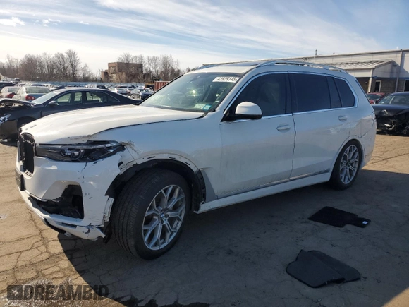 2020 BMW X7 xDrive40i with VIN 5UXCW2C01L9B51479, listed as a Copart auction lot 45929145 with 0 mi miles and Salvage Title. Bid and sale history available at carsss.com. Image 1.