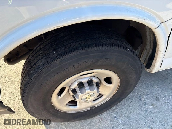 2020 Chevrolet Express Cargo with VIN 1GCWGAFG9L1220204, listed as a IAAI auction lot 41936790 with 155,438 mi miles and . Bid and sale history available at DreamBid. Image 17.