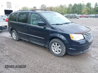 2010 Chrysler Town & Country Touring with VIN 2A4RR5D15AR170014, listed as a IAAI auction lot 42202810 with 199,557 mi miles and . Bid and sale history available at DreamBid. Image 1.
