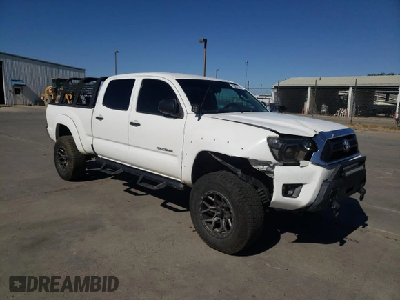 2013 Toyota Tacoma z VIN 3TMMU4FNXDM050603, wystawiony jako Copart lot #57648055 z przebiegiem 224 773 mil mil oraz Czysty tytuł • Clean title. Historia ofert i sprzedaży dostępna na DreamBid. Obrazek 4.