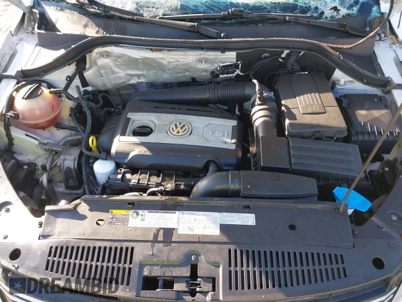 2015 Volkswagen Tiguan SE with VIN WVGAV7AX5FW600170, listed as a IAAI auction lot 41460660 with Not provided miles and . Bid and sale history available at DreamBid. Image 10.