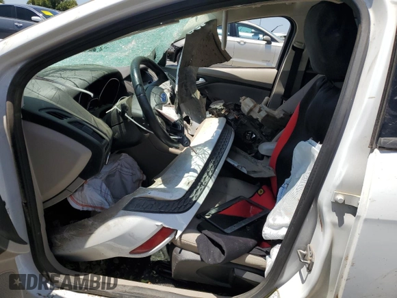2016 Ford Focus SE with VIN 1FADP3F24GL282620, listed as a Copart auction lot 60744055 with 137,958 mi miles and Non repairable. Bid and sale history available at DreamBid. Image 7.