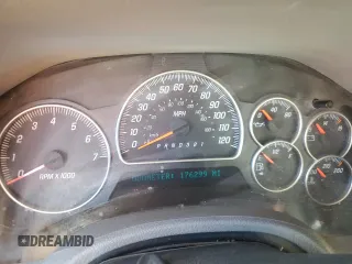 2008 GMC Envoy Denali with VIN 1GKET63M082219107, listed as a Copart auction lot 75519084 with 176,299 mi miles and Clean Title. Bid and sale history available at carsss.com. Image 9.