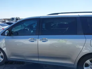 2015 Toyota Sienna LE AAS с VIN 5TDKK3DC4FS576186, выставлен на аукционе IAAI как лот 42372839 с пробегом 101 593 миль миль и . История ставок и продаж доступна на DreamBid. Изображение 15.