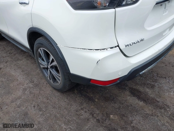 2020 Nissan Rogue SV with VIN JN8AT2MV8LW137111, listed as a IAAI auction lot 41849729 with 59,773 mi miles. Bid and sale history available at carsss.com. Image 18.