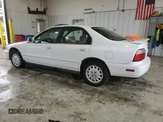 1997 Honda Accord EX with VIN 1HGCD5659VA170992, listed as a Copart auction lot 82232134 with 203,639 mi miles and Salvage Title. Bid and sale history available at DreamBid. Image 2.