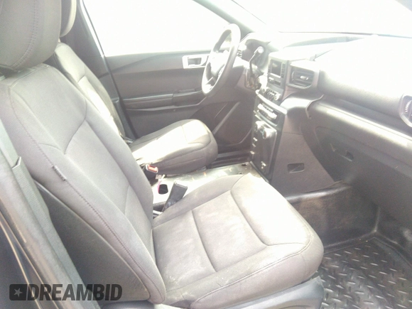 2020 Ford Police Interceptor Utility z VIN 1FM5K8AB9LGB85123, wystawiony jako IAAI lot #42265559 z przebiegiem 116 689 mil mil oraz . Historia ofert i sprzedaży dostępna na DreamBid. Obrazek 5.