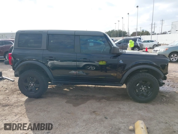 2023 Ford Bronco z VIN 1FMDE5BHOPLB83665, wystawiony jako IAAI lot #41520897 z przebiegiem 16 678 mil mil oraz . Historia ofert i sprzedaży dostępna na DreamBid. Obrazek 14.