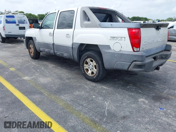 2004 Chevrolet Avalanche Z71 with VIN 3GNEK12T54G209885, listed as a IAAI auction lot 41955338 with 243,811 mi miles. Bid and sale history available at carsss.com. Image 3.