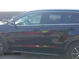 2018 Toyota Highlander SE with VIN 5TDJZRFH3JS825072, listed as a IAAI auction lot 42155887 with 110,920 mi miles and . Bid and sale history available at DreamBid. Image 14.