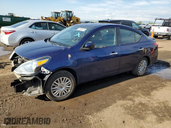 2019 Nissan Versa SV z VIN 3N1CN7AP8KL851765, wystawiony jako Copart lot #55996475 z przebiegiem 98 334 mil mil oraz Szkoda całkowita • Salvage title. Historia ofert i sprzedaży dostępna na DreamBid. Obrazek 1.
