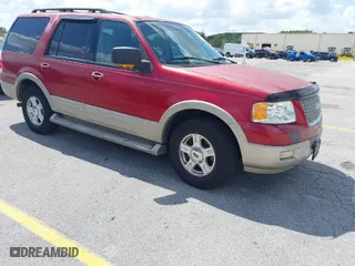 2005 Ford Expedition Eddie Bauer with VIN 1FMPU175X5LA40873, listed as a IAAI auction lot 42017353 with 216,737 mi miles. Bid and sale history available at carsss.com. Image 1.