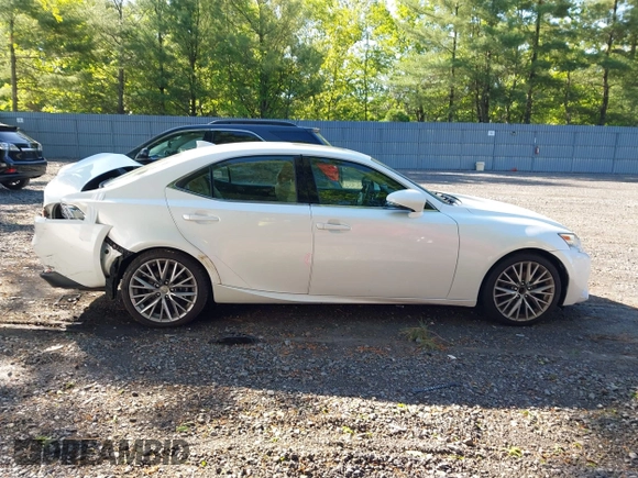2014 Lexus IS 250 with VIN JTHCF1D24E5005384, listed as a IAAI auction lot 42280119 with 210,221 mi miles and . Bid and sale history available at DreamBid. Image 13.