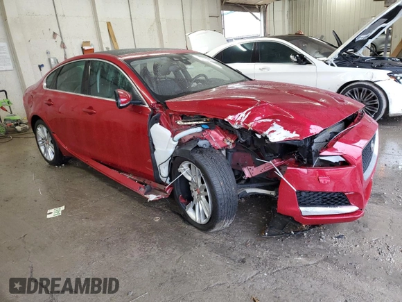 2016 Jaguar XF 35t Prestige with VIN SAJBE4BV6GCY16764, listed as a Copart auction lot 85102234 with 82,949 mi miles and Salvage Title. Bid and sale history available at carsss.com. Image 4.