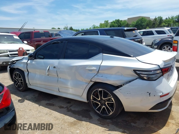 2024 Nissan Sentra SR z VIN 3N1AB8DV5RY286078, wystawiony jako IAAI lot #42254814 z przebiegiem 29 644 mil mil oraz . Historia ofert i sprzedaży dostępna na DreamBid. Obrazek 14.