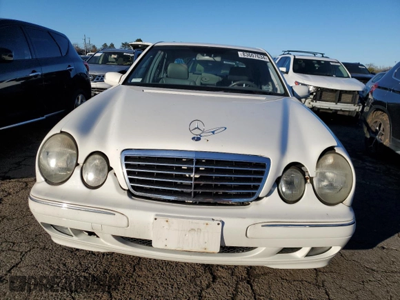 2002 Mercedes-Benz E-Class with VIN WDBJF82JX2X072551, listed as a Copart auction lot 83607634 with 139,645 mi miles and Salvage Title. Bid and sale history available at carsss.com. Image 5.