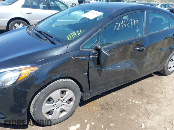 2015 Kia Forte LX with VIN KNAFK4A63F5419614, listed as a IAAI auction lot 42046799 with 117,596 mi miles. Bid and sale history available at carsss.com. Image 6.