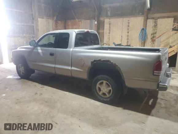 1997 Dodge Dakota with VIN 1B7GG23X9VS136122, listed as a Copart auction lot 47701695 with 164,161 mi miles and Clean Title. Bid and sale history available at carsss.com. Image 2.